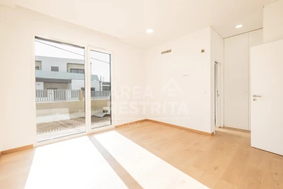 Moradia T4 para Venda em Azeitão (São Lourenço e São Simão)