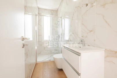 Moradia T4 para Venda em Azeitão (São Lourenço e São Simão)