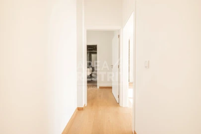 Moradia T4 para Venda em Azeitão (São Lourenço e São Simão)