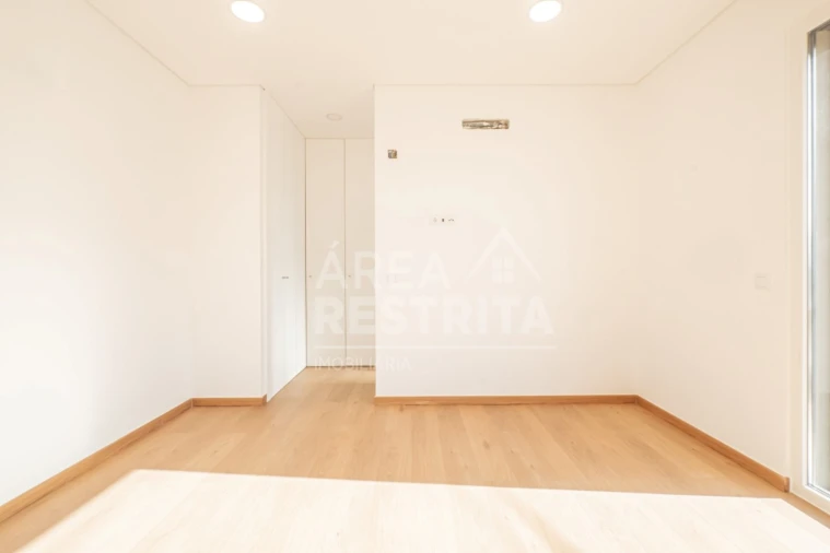 Moradia T4 para Venda em Azeitão (São Lourenço e São Simão) Foto 28