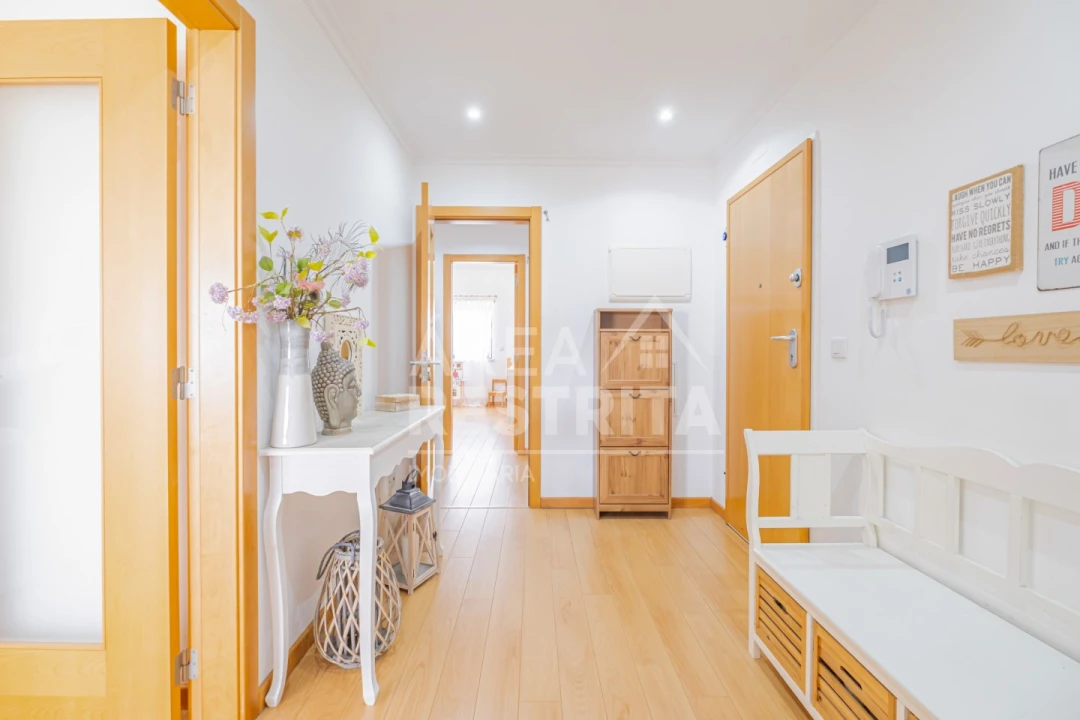 Apartamento T3 para Venda em Corroios Foto 3