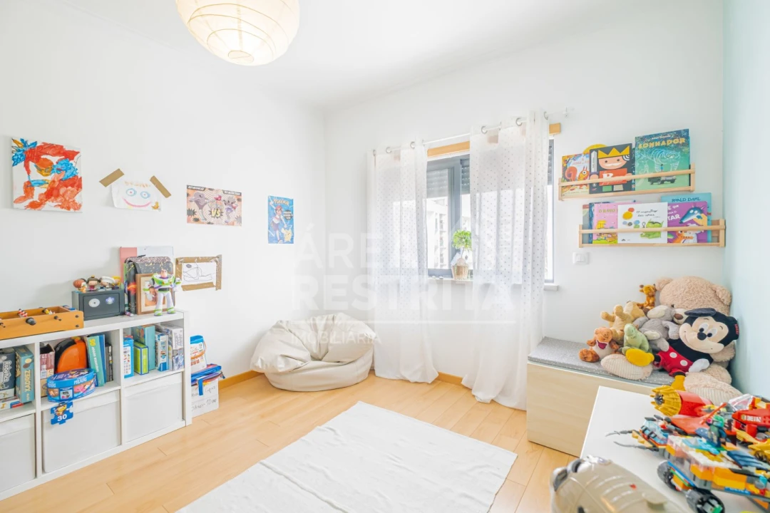 Apartamento T3 para Venda em Corroios Foto 37