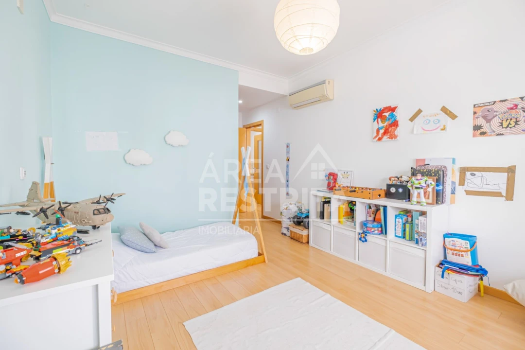 Apartamento T3 para Venda em Corroios Foto 39