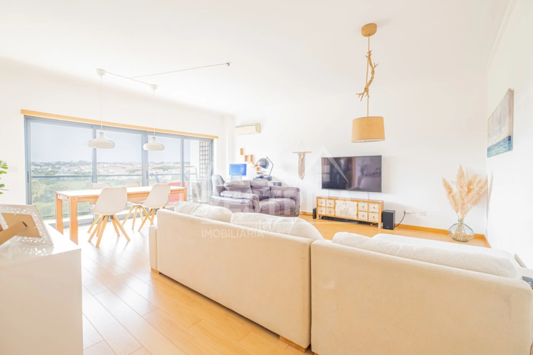 Apartamento T3 para Venda em Corroios Foto 24