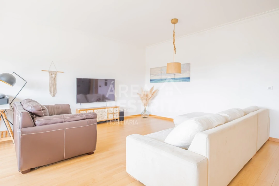 Apartamento T3 para Venda em Corroios Foto 23