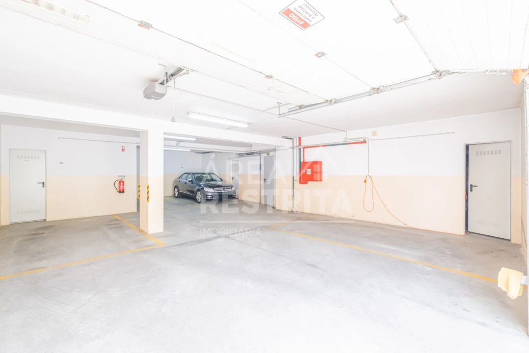 Apartamento T3 para Venda em Corroios Foto 61