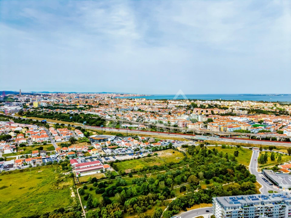 Apartamento T3 para Venda em Corroios Foto 68