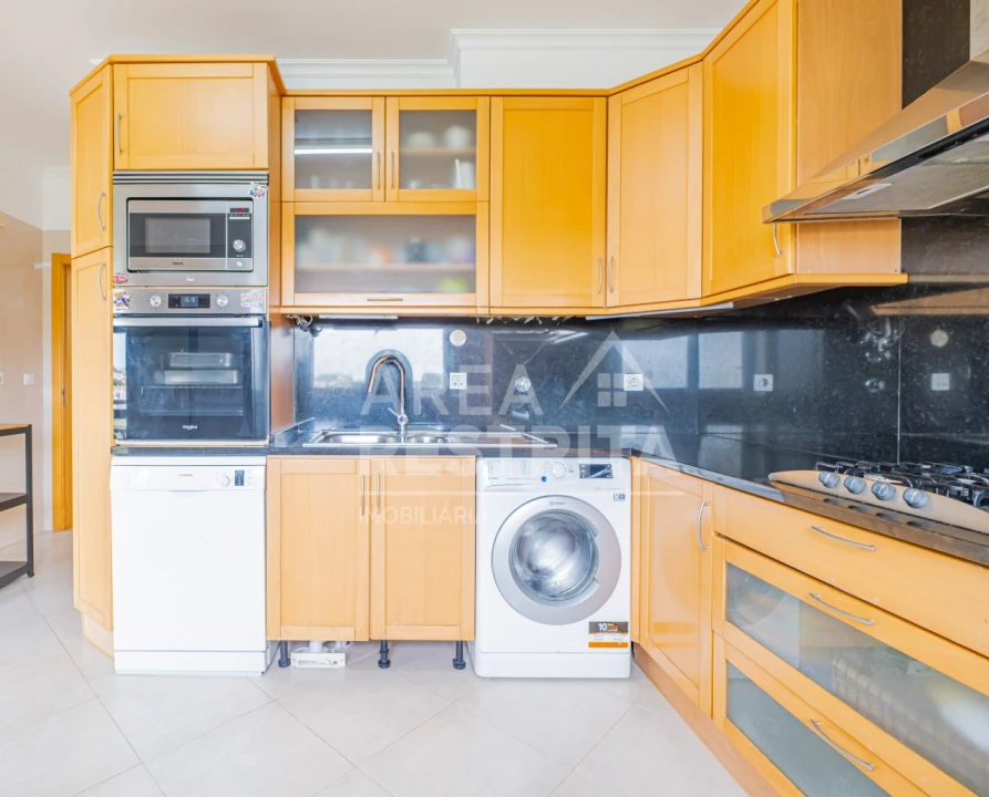 Apartamento T3 para Venda em Corroios Foto 18