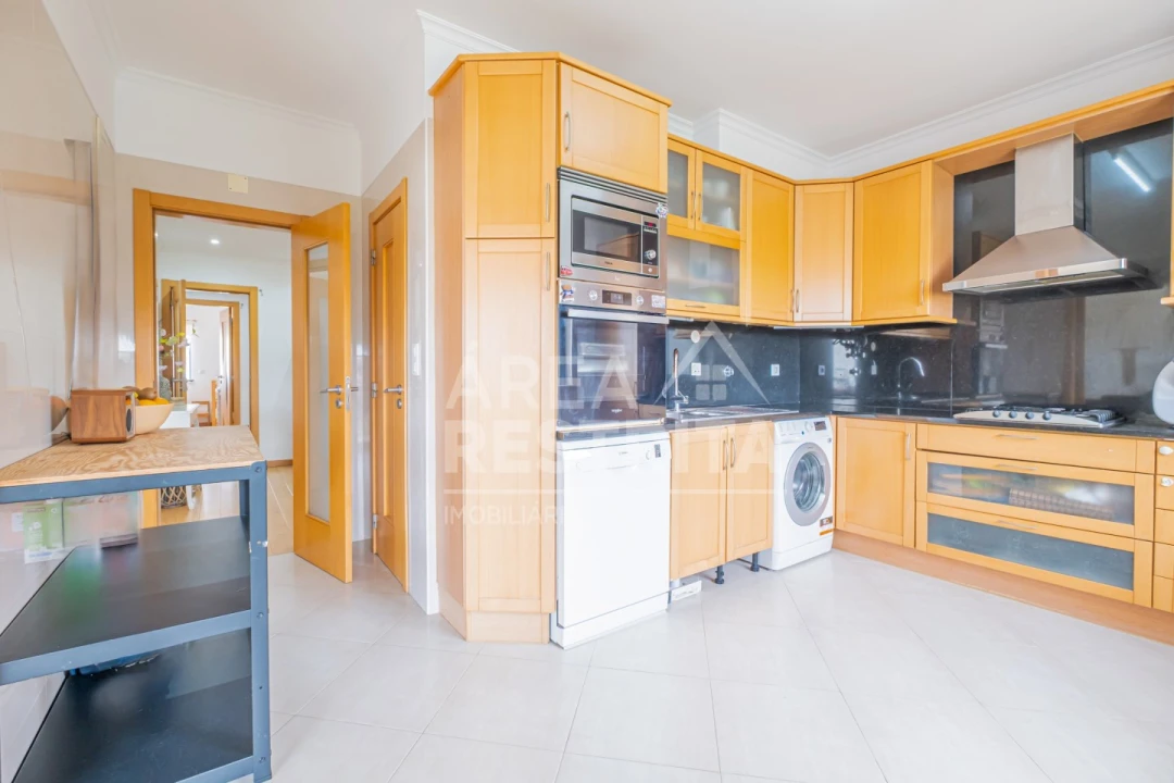 Apartamento T3 para Venda em Corroios Foto 21