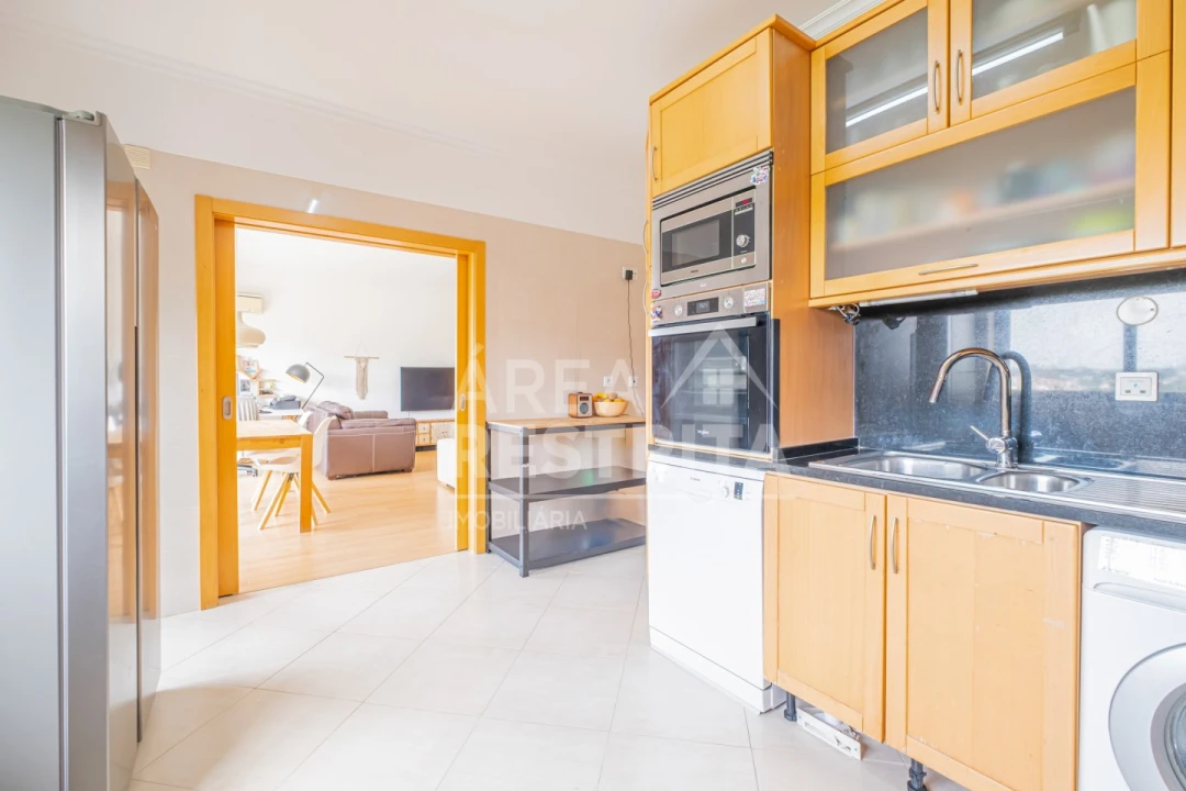 Apartamento T3 para Venda em Corroios Foto 19