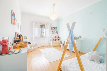 Apartamento T3 para Venda em Corroios