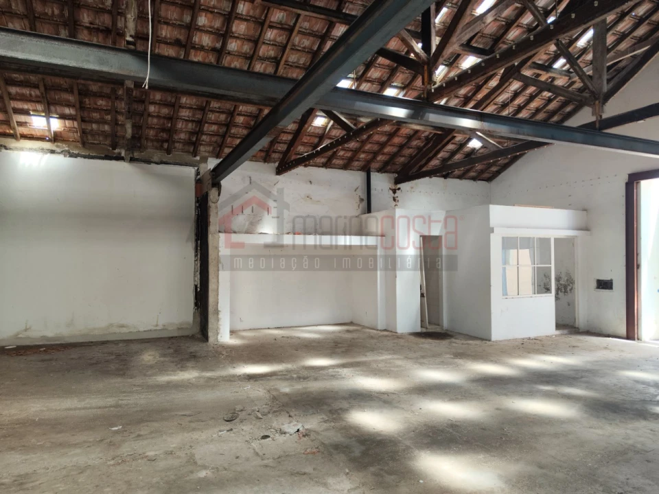 Armazém para Arrendamento em Peniche Foto 6