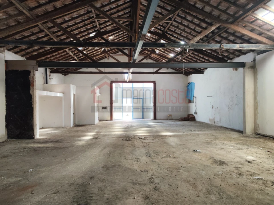 Armazém para Venda em Peniche Foto 5