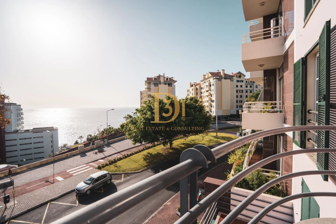 Apartamento T2 para Venda em São Martinho Foto 1