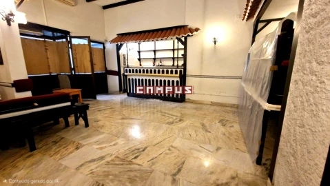 Loja para Venda em Funchal (Santa Luzia)