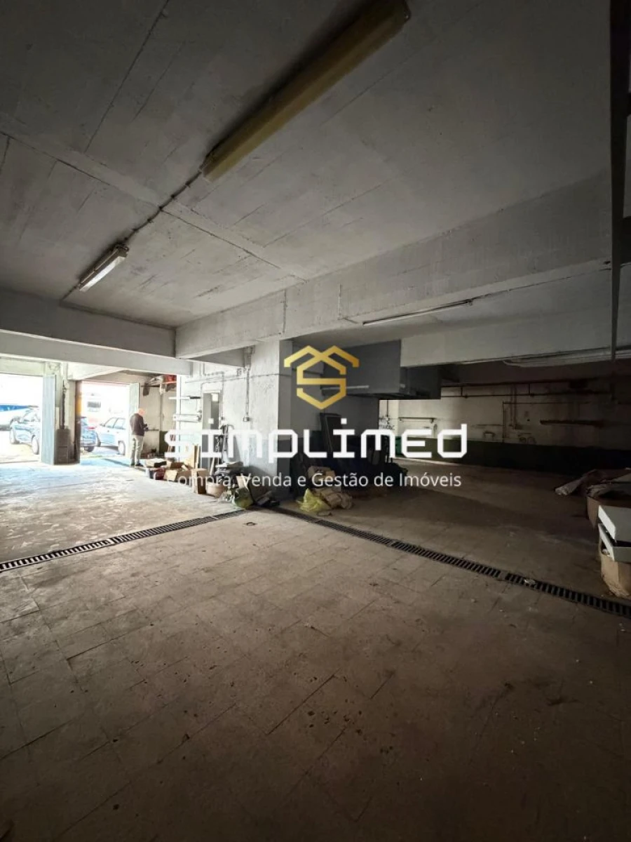 Loja para Venda em Falagueira-Venda Nova Foto 4