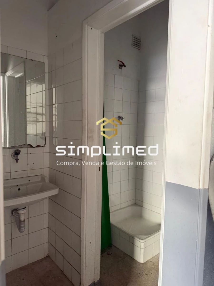 Loja para Venda em Falagueira-Venda Nova Foto 8