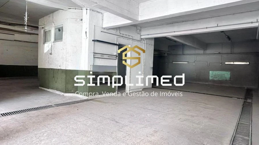 Loja para Venda em Falagueira-Venda Nova