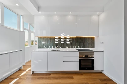 Apartamento T2 para Venda em Venteira