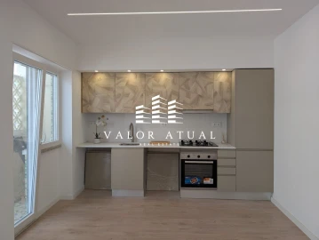 Apartamento T2 para Venda em Venteira