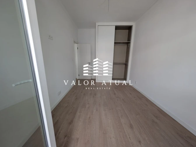 Apartamento T2 para Venda em Venteira Foto 17