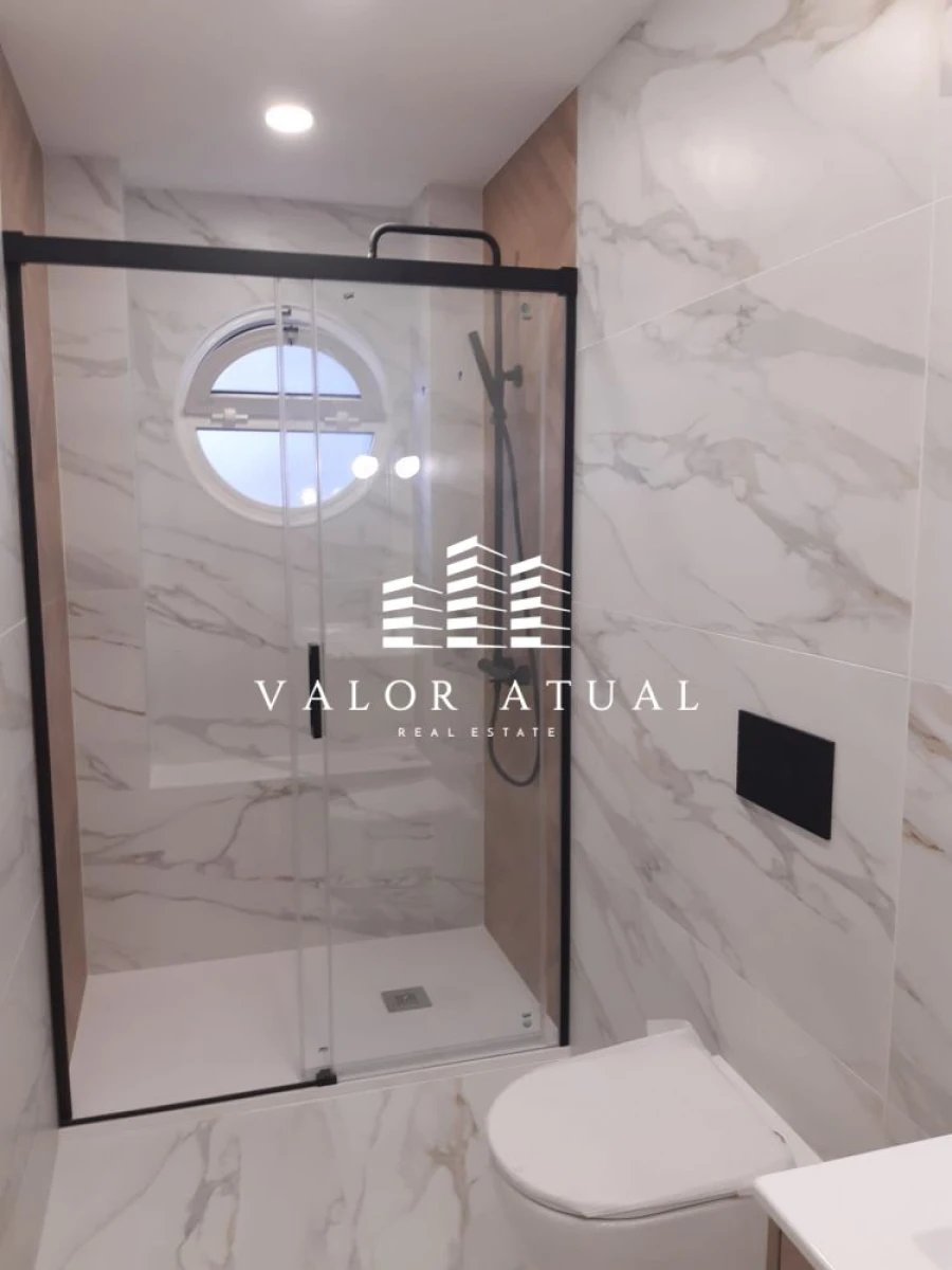 Apartamento T2 para Venda em Venteira Foto 9