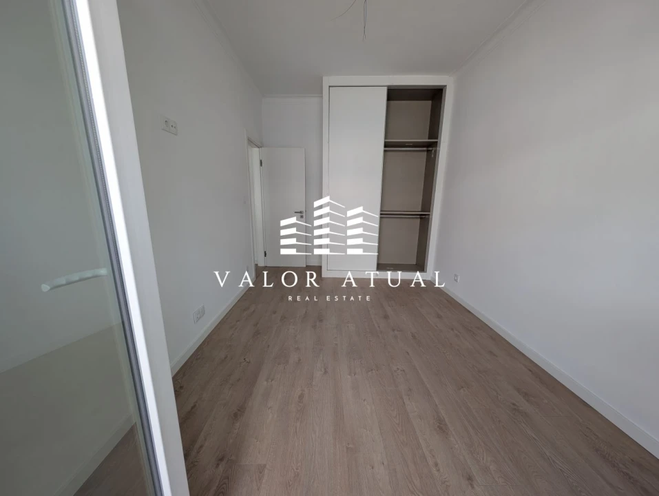 Apartamento T2 para Venda em Venteira Foto 17