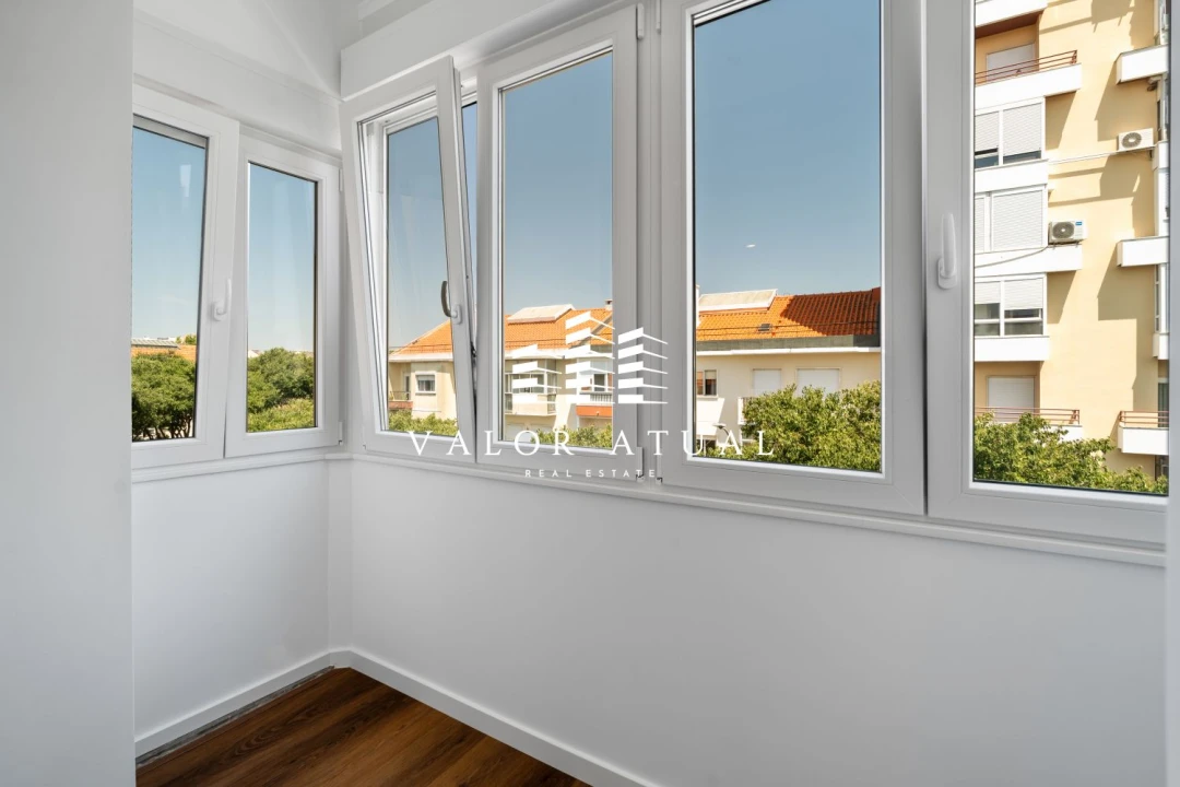 Apartamento T2 para Venda em Venteira Foto 10
