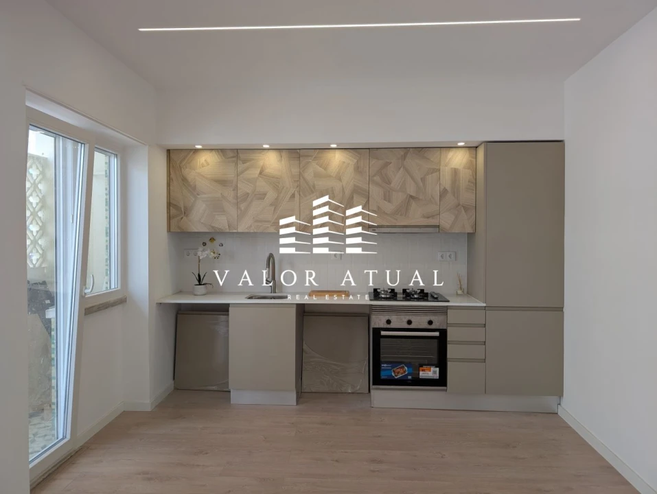 Apartamento T2 para Venda em Venteira Foto 1