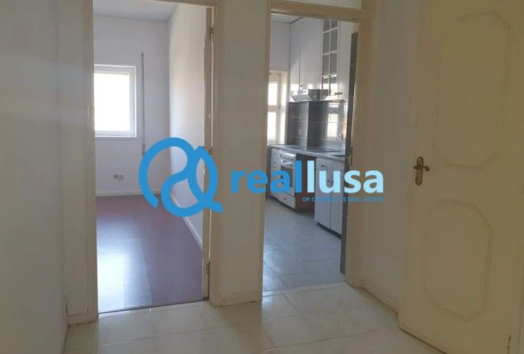 Apartamento T2 para Venda em Paranhos Foto 10