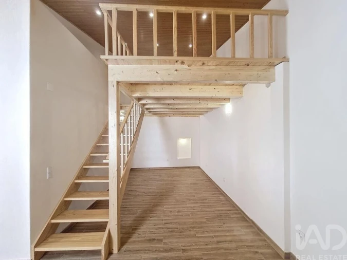 Moradia T1 para Arrendamento em Ventosa Foto 5