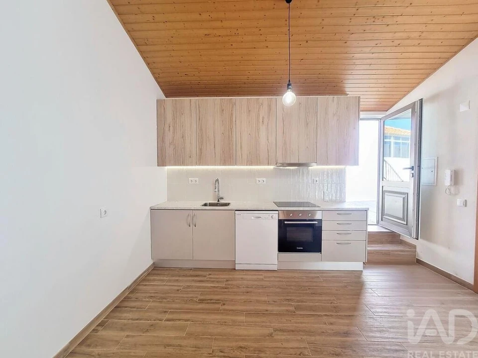 Moradia T1 para Arrendamento em Ventosa Foto 1