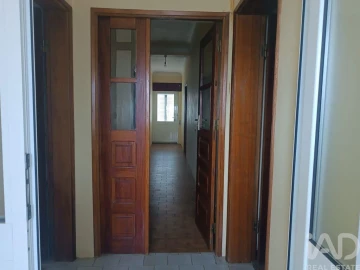 Moradia T6 para Venda em Remondes e Soutelo