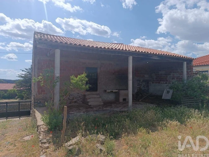 Moradia T6 para Venda em Remondes e Soutelo Foto 10