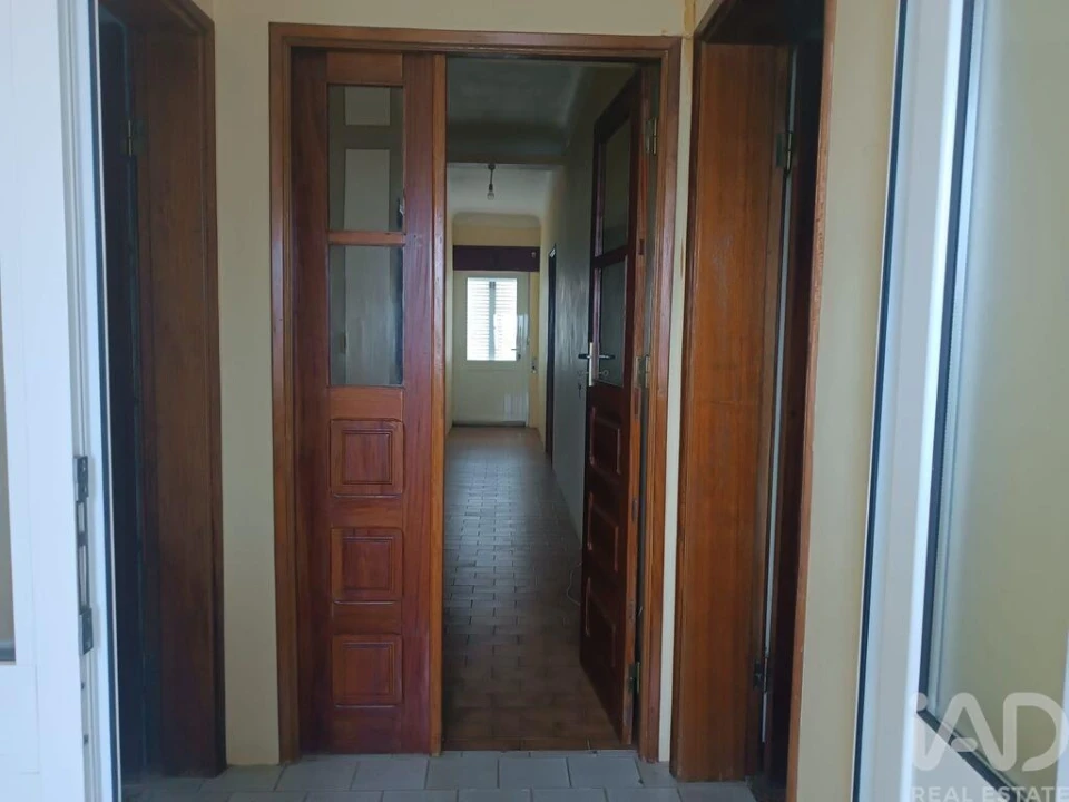 Moradia T6 para Venda em Remondes e Soutelo Foto 12