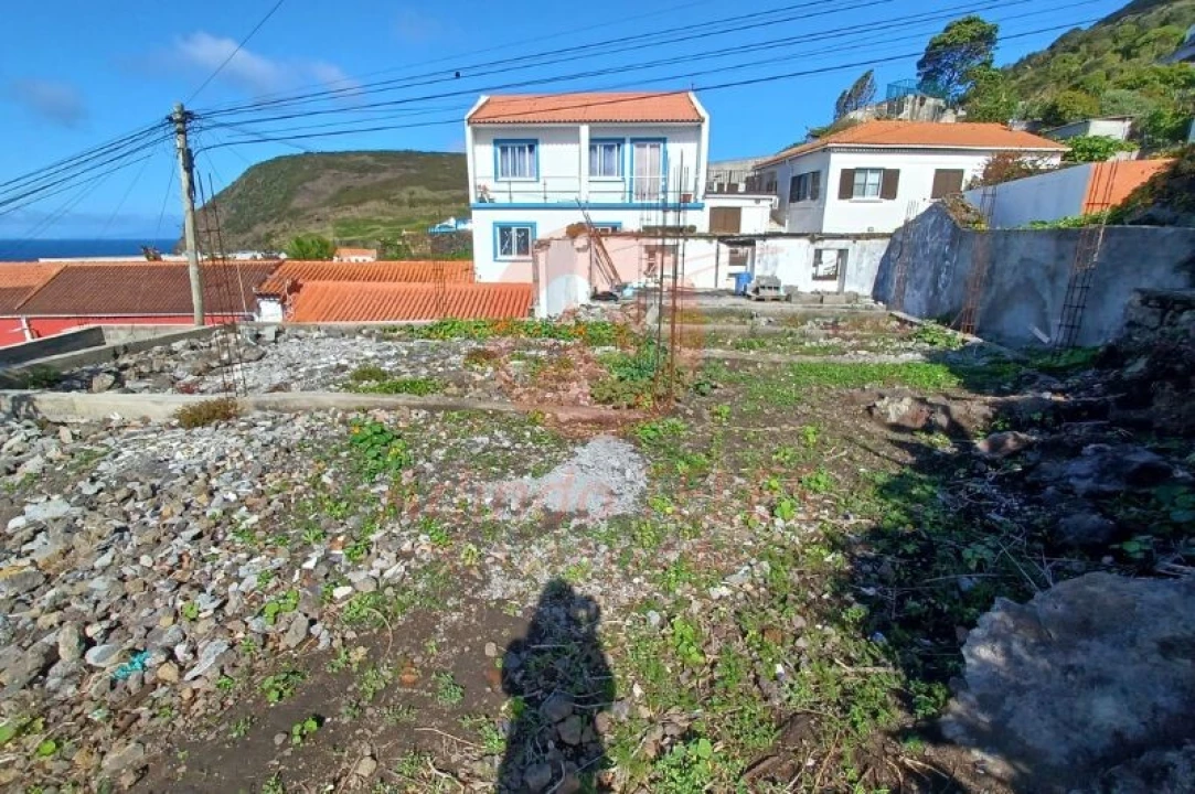 Moradia T2 para Venda em Velas (São Jorge) Foto 5