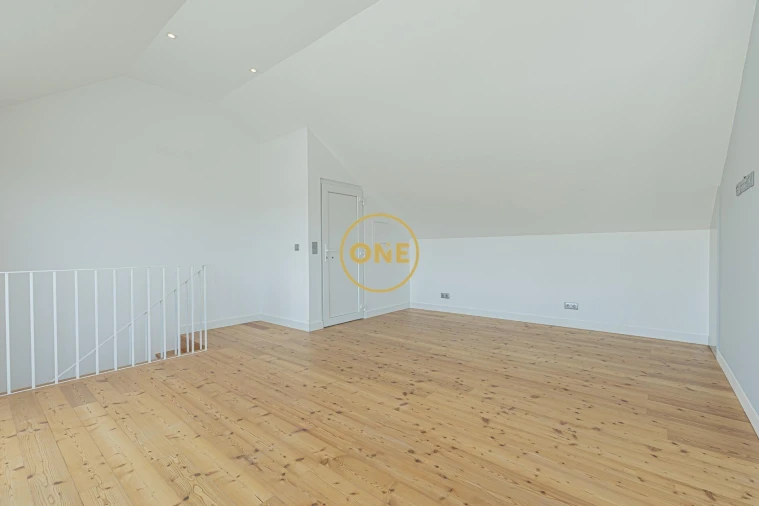 Apartamento T3 para Venda em Alcabideche Foto 32