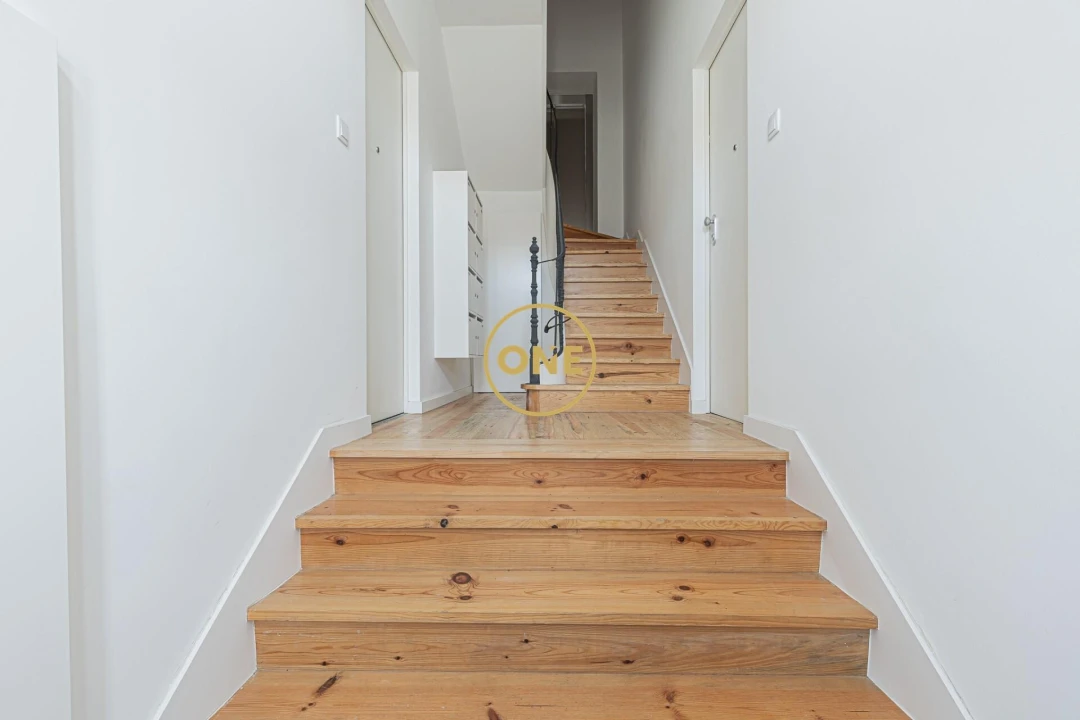 Apartamento T3 para Venda em Alcabideche Foto 2
