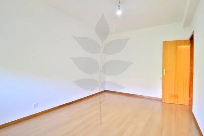 Apartamento T3 para Arrendamento em São Vitor (Braga)