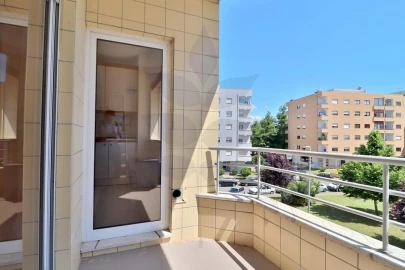 Apartamento T3 para Arrendamento em São Vitor (Braga)