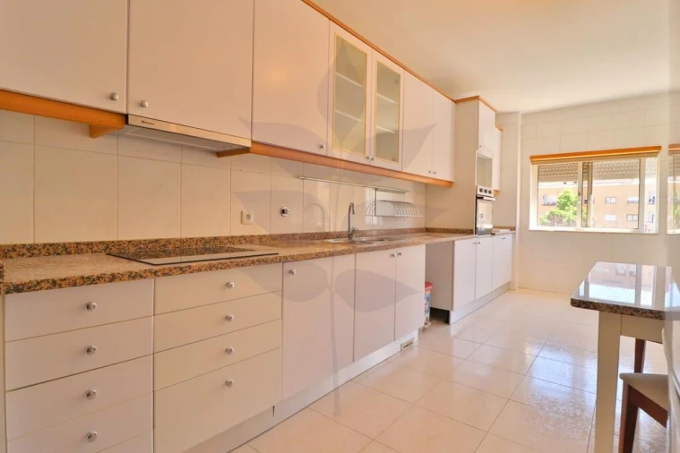 Apartamento T3 para Arrendamento em São Vitor (Braga) Foto 8