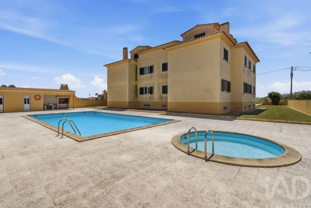 Apartamento T3 para Venda em São Pedro da Cadeira Foto 5