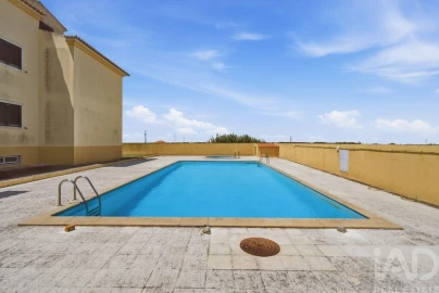 Apartamento T3 para Venda em São Pedro da Cadeira