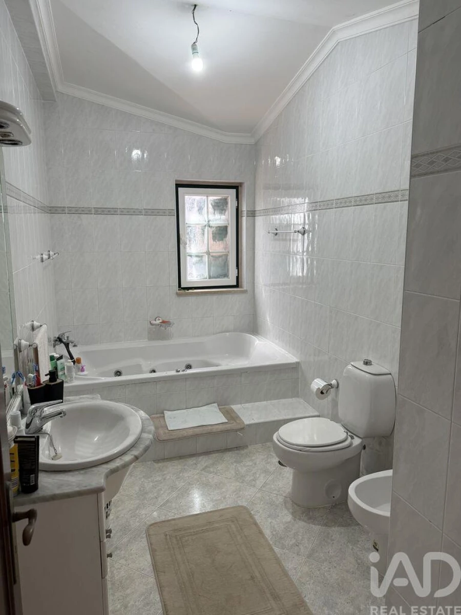 Apartamento T3 para Venda em São Pedro da Cadeira Foto 25