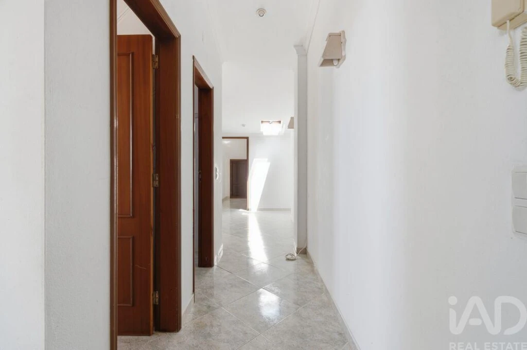 Apartamento T3 para Venda em São Pedro da Cadeira Foto 16