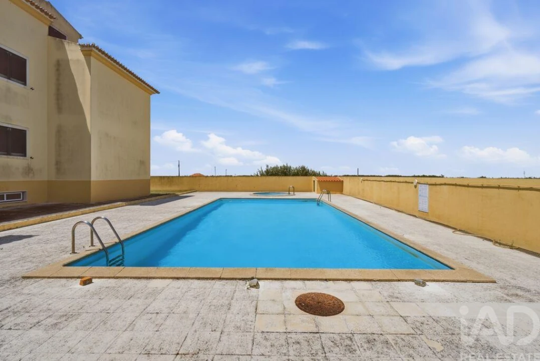 Apartamento T3 para Venda em São Pedro da Cadeira Foto 32
