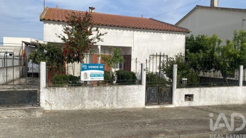 Moradia T3 para Venda em Galveias