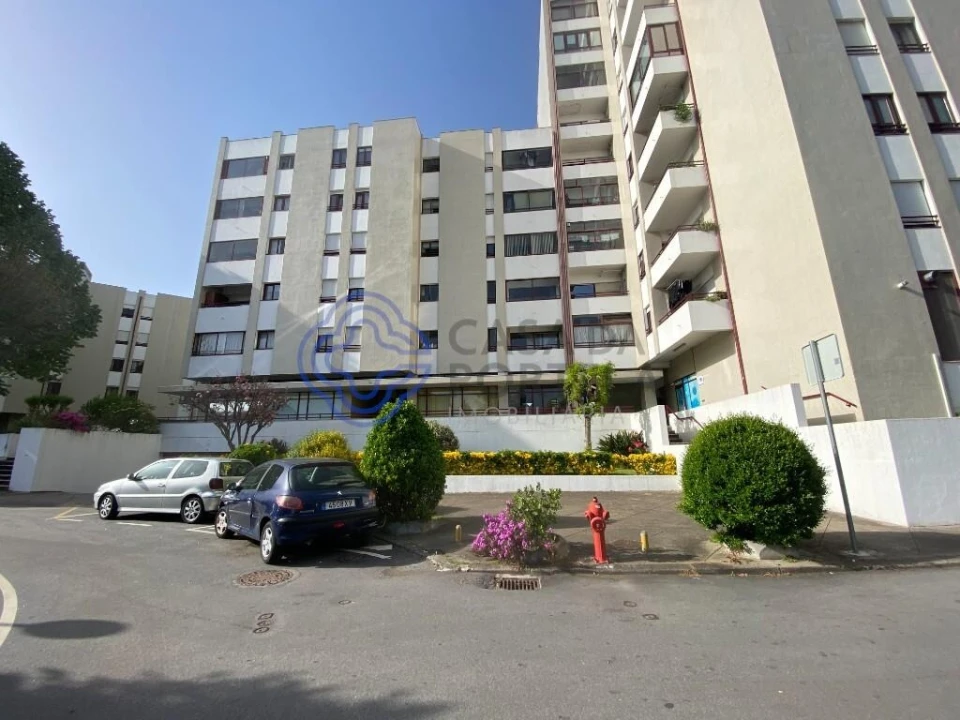 Apartamento T4 para Arrendamento em São Mamede de Infesta e Senhora da Hora Foto 44