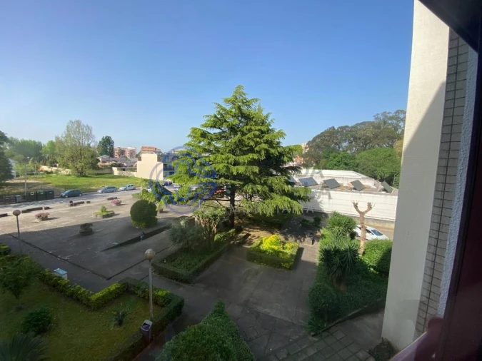 Apartamento T4 para Arrendamento em São Mamede de Infesta e Senhora da Hora Foto 38