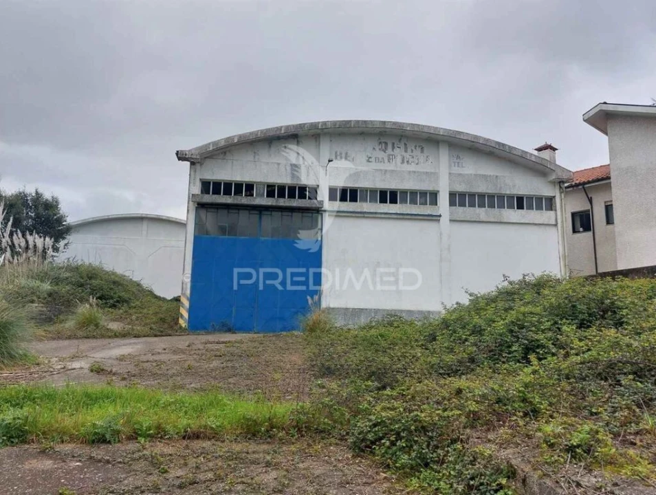 Armazém para Venda em Santa Maria de Lamas Foto 1